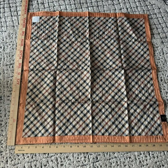 DAKS, Intermode, Laura Ashely Lot of 4 handkerchief Made in Japan 18 X 18 New - Picture 13 of 13